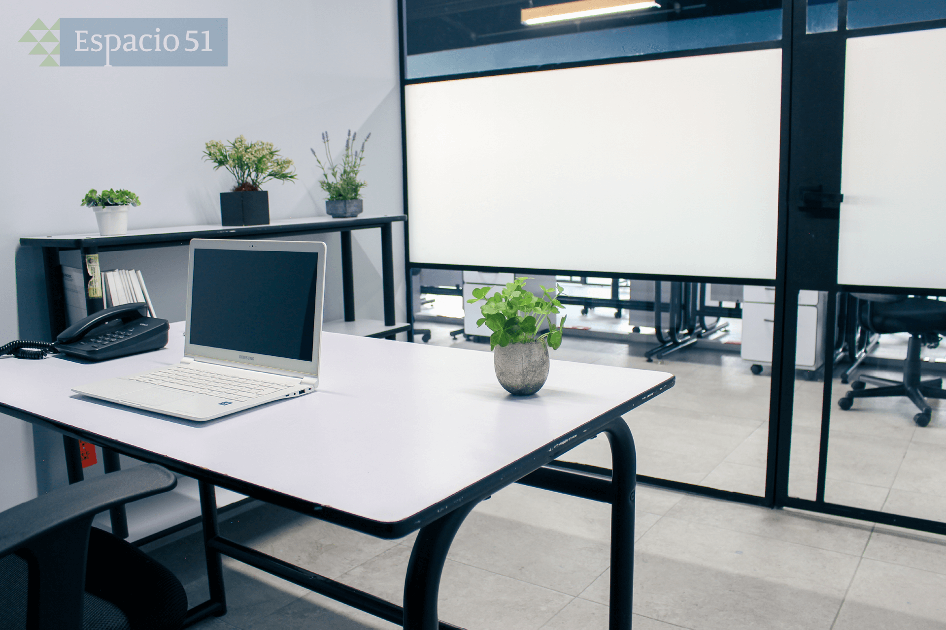Coworking Espacio 51, Oficina privada sencilla